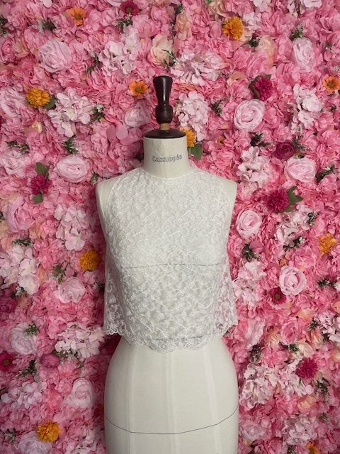 Haut brodé Sarah – vue 1